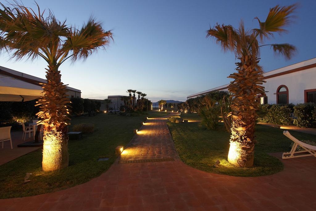 I Pretti Resort Фавіньяна Екстер'єр фото
