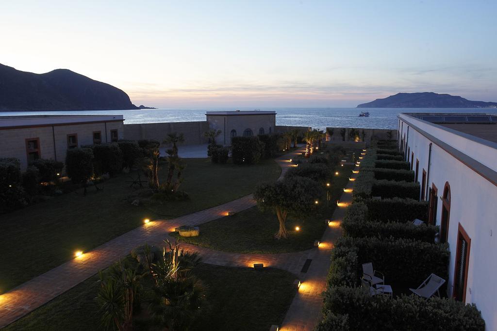 I Pretti Resort Фавіньяна Екстер'єр фото